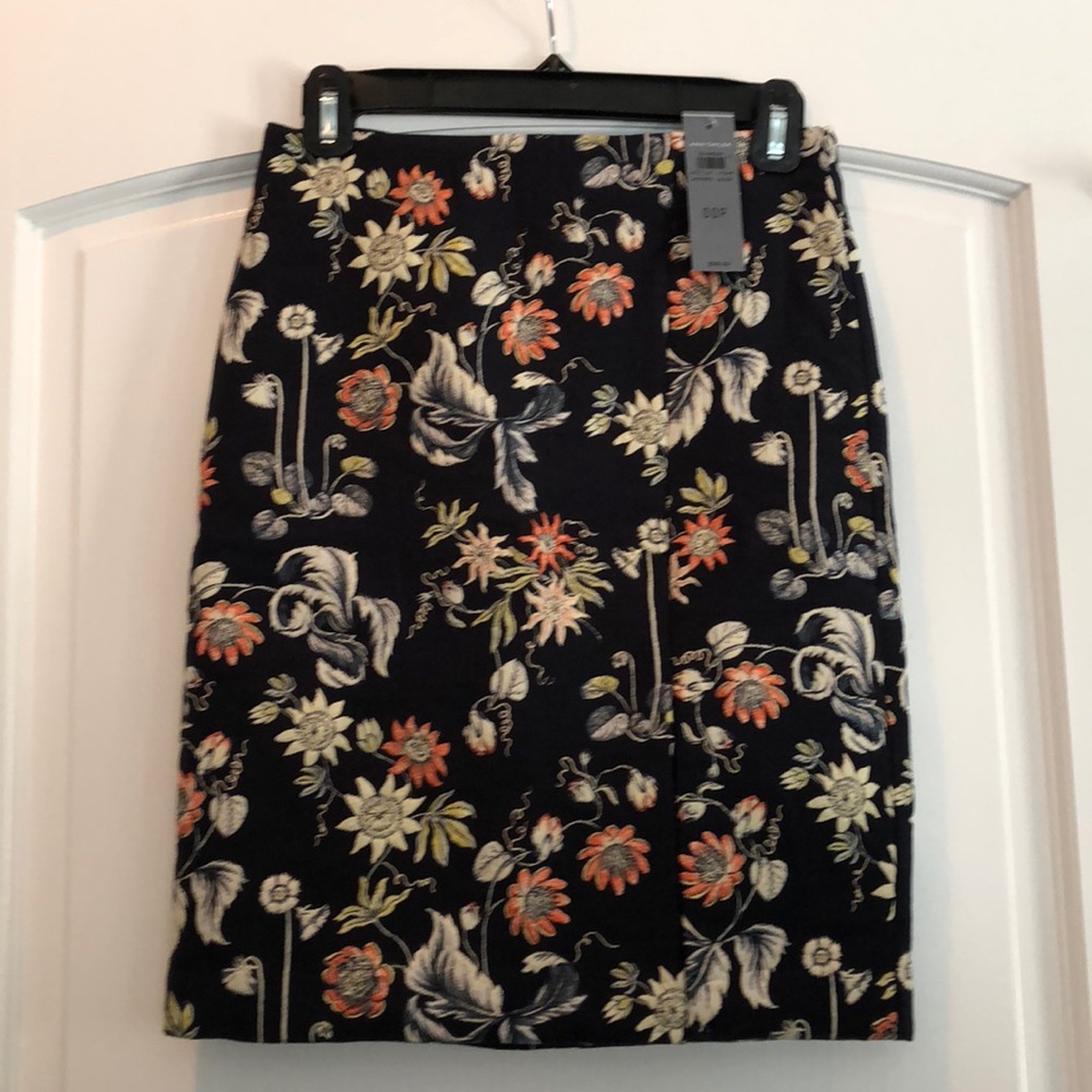 Ann Taylor Quilted/Embroidered Pencil Skirt NWT